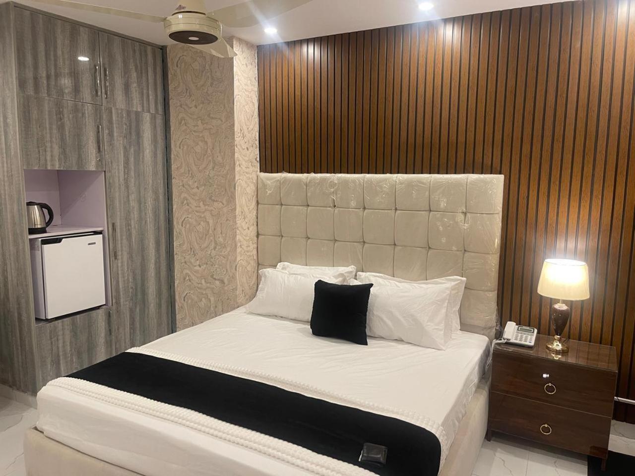 Hotel Croydon International Rawalpindi Exterior photo