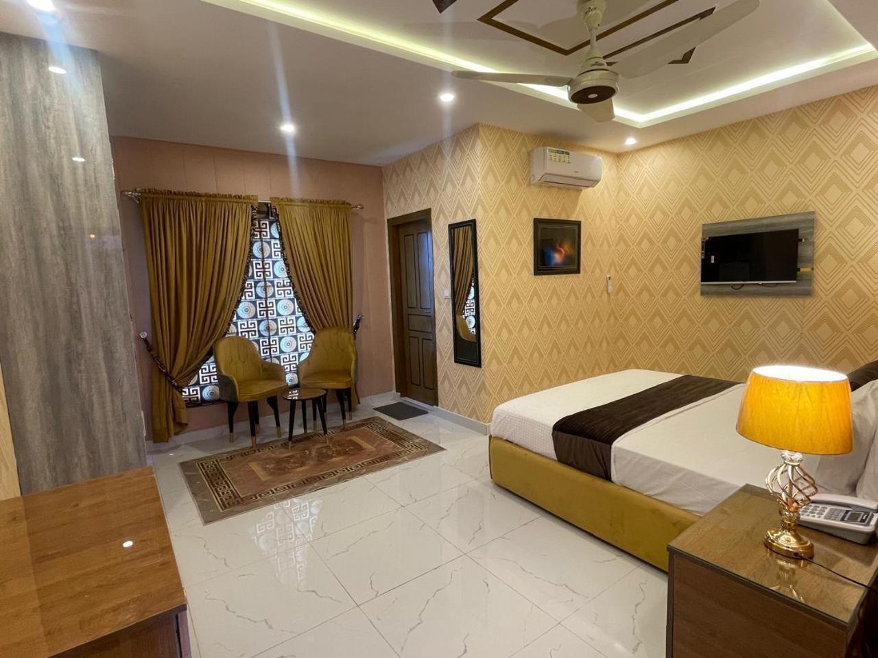 Hotel Croydon International Rawalpindi Exterior photo