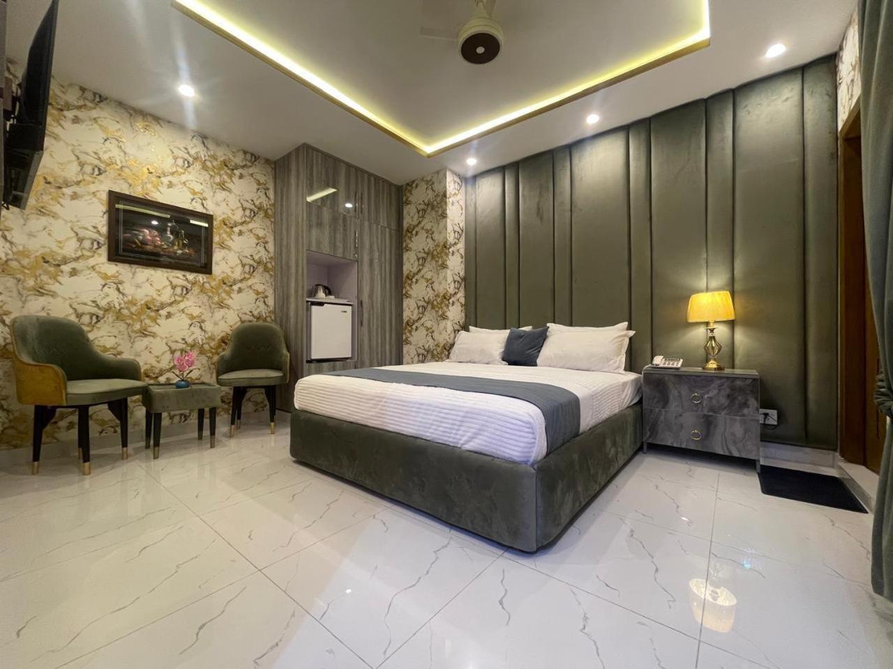 Hotel Croydon International Rawalpindi Exterior photo